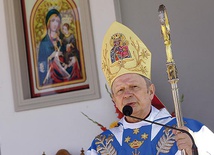 ►	O pogłębienie religijnej formacji w małżeństwach apelował bp Henryk Tomasik.