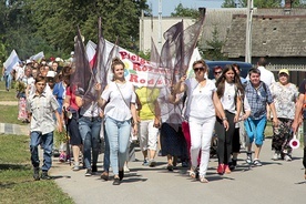 ▲	Tym razem do Jarosławic dotarło ponad 250 pątników.