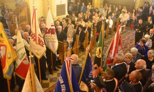 Ksiądz musi zaprzestać