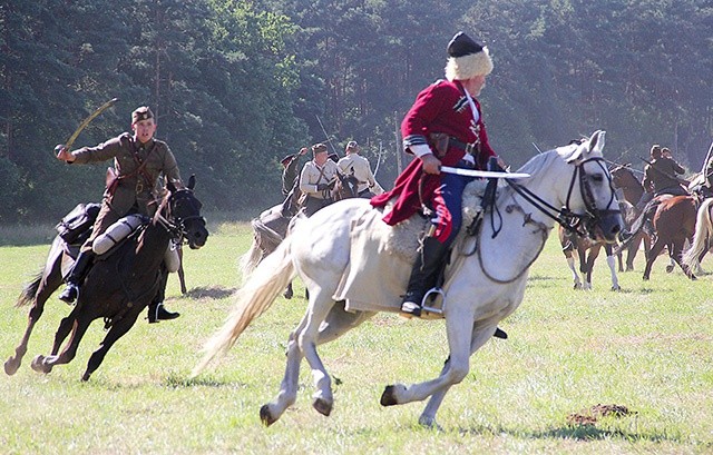 ▲	Bitwa Warszawska została uznana za 18. przełomową bitwę w historii świata. Zadecydowała o zachowaniu wolności przez Polskę i zatrzymała pochód komunizmu na Zachód.