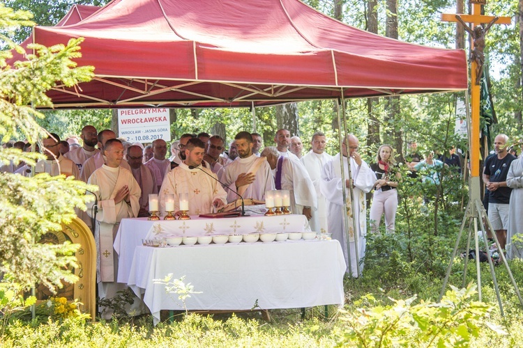 Pielgrzymka z "trójeczką"