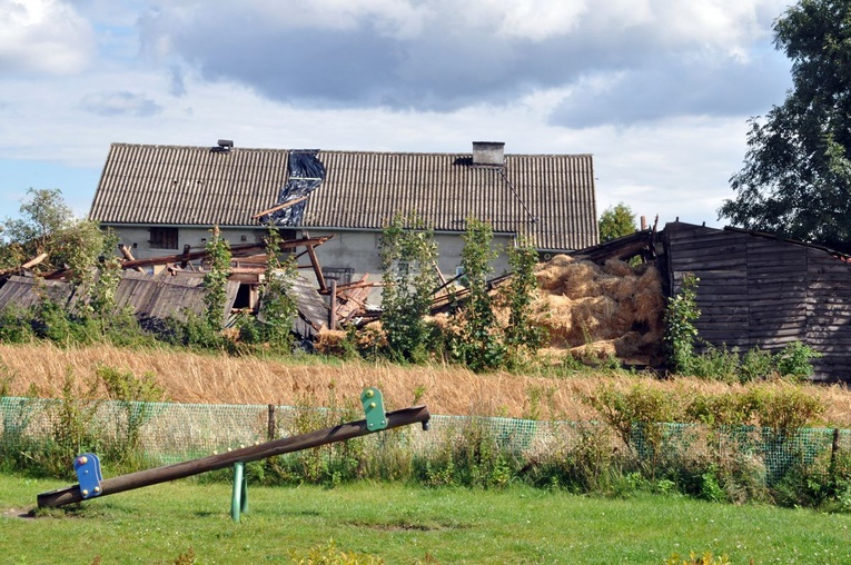 Pomoc w usuwaniu skutków wichury na Pomorzu