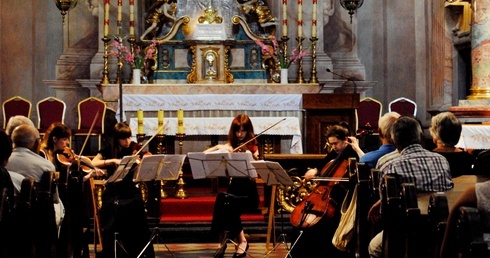 Klasyczna muzyka w zabytkowych murach