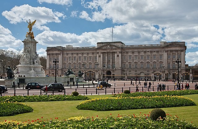 Atak przed Pałacem Buckingham