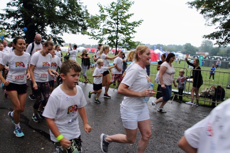 6. Charytatywny Bieg Fundacji Tesco Dzieciom