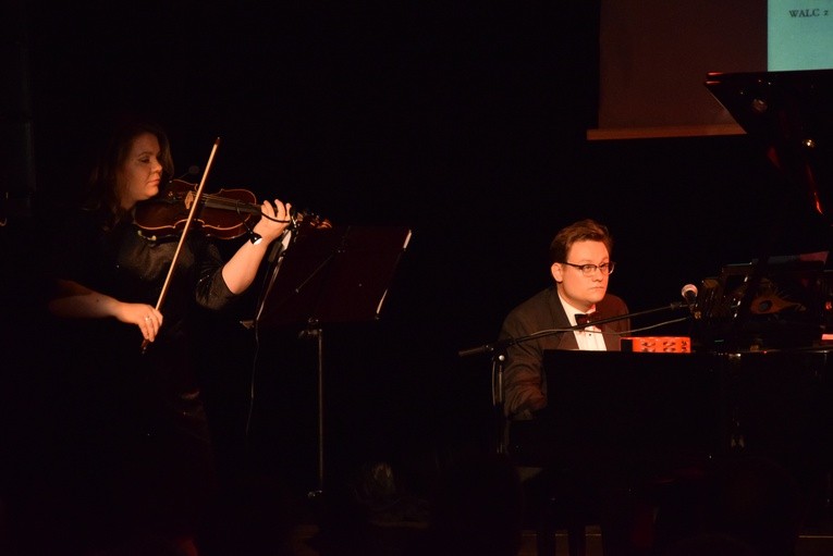 Charytatywny koncert retro w Żyrardowie