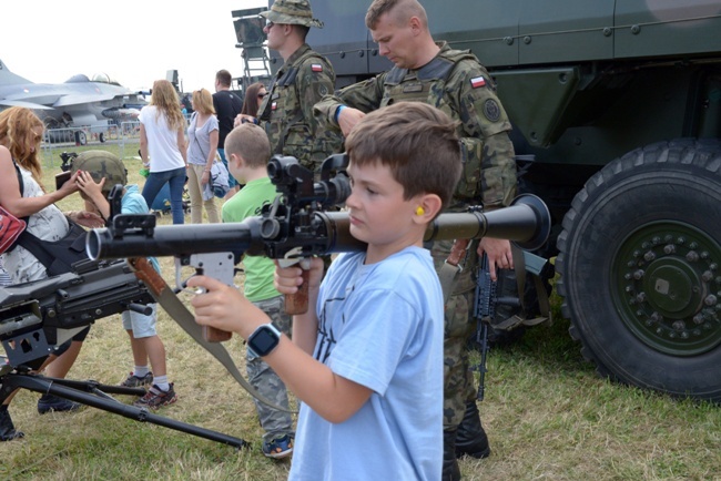 Pokazy lotnicze w Radomiu