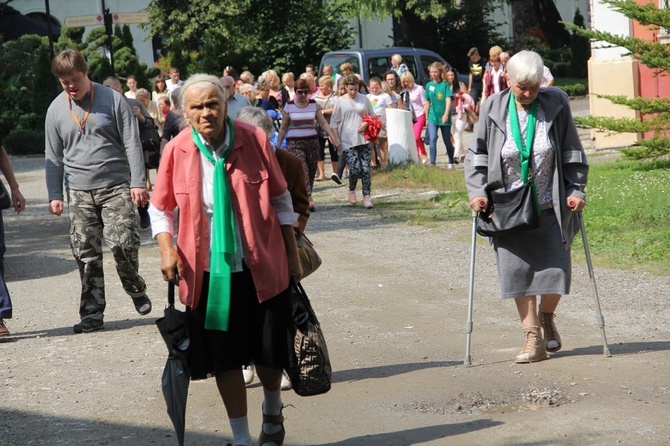 Pielgrzymka i piknik w Henrykowie