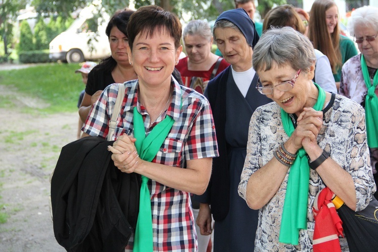 Pielgrzymka i piknik w Henrykowie