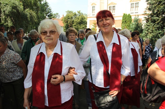 Pielgrzymka i piknik w Henrykowie