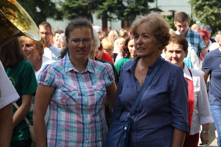 Pielgrzymka i piknik w Henrykowie