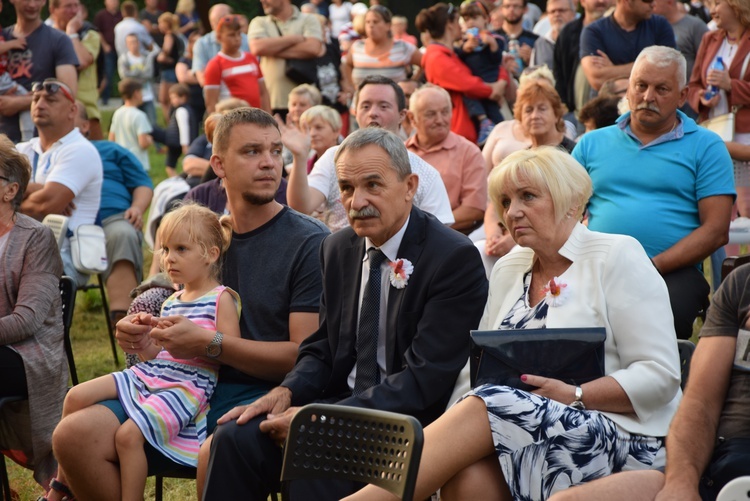 Święto chleba i miodu w Radziejowicach