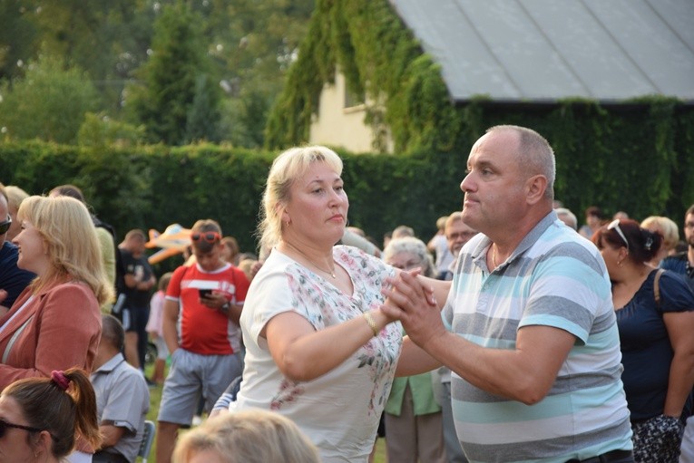 Święto chleba i miodu w Radziejowicach