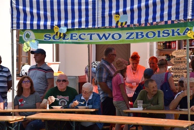 Święto chleba i miodu w Radziejowicach