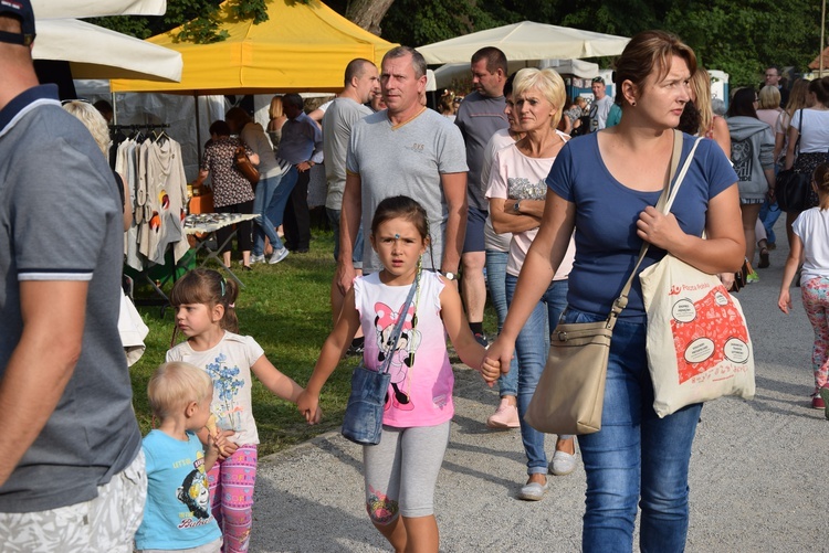 Święto chleba i miodu w Radziejowicach