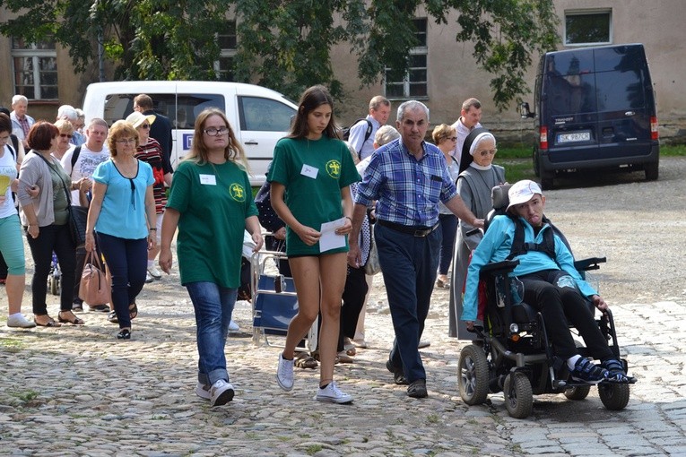 Pielgrzymka i piknik w Henrykowie cz. 2
