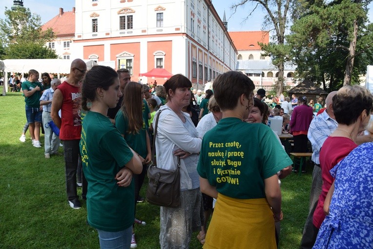 Pielgrzymka i piknik w Henrykowie cz. 2