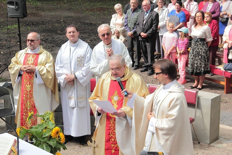 Błogosławieństwo groty Matki Bożej z Lourdes w Bińczu