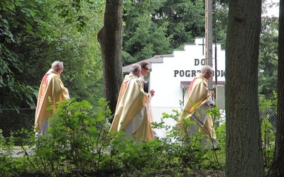 Błogosławieństwo groty Matki Bożej z Lourdes w Bińczu