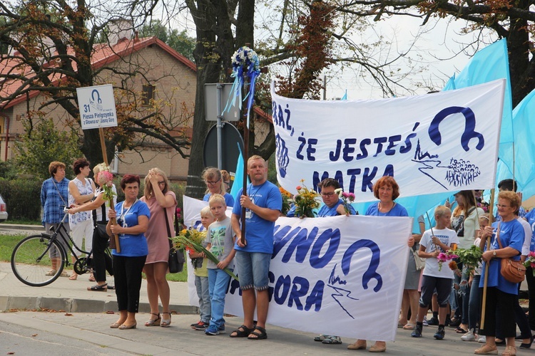 Powrót pielgrzymów do Głowna