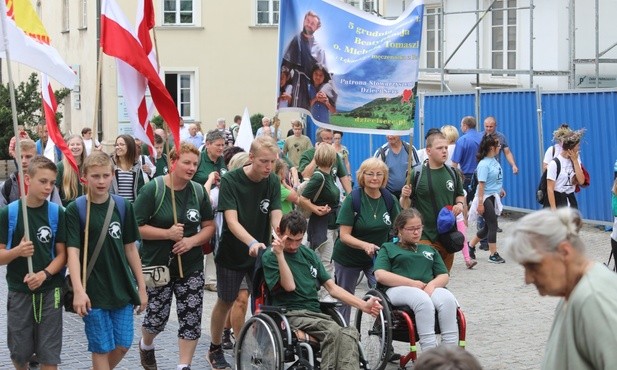 Dotarli już po raz jedenasty także pielgrzymi z radziechowskiego stowarzyszenia "Dzieci Serc"