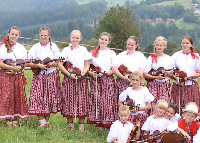 Karpacka watra na Złotym Groniu w Istebnej