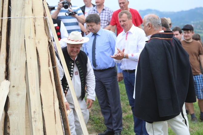 Karpacka watra na Złotym Groniu w Istebnej