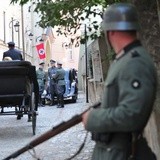 Na planie filmowym drugiego sezonu "Wojennych dziewczyn"