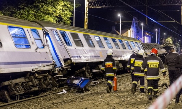 Kolizja dwóch pociągów na stacji Smętowo