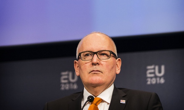 Pokaz arogancji Fransa Timmermansa