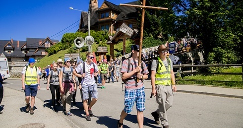 Maryjo! Opiekuj się studentami