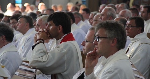 W ubiegłym roku kapłani metropoli katowickiej modlili się w Łagiewnikach