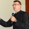 Prelekcja ks. Krzysztofa Czapli SAC wzbudziła poruszenie na sali pełnej księży.