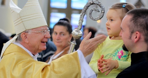Metropolita zaprasza rodziny do Kalwarii