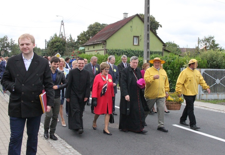 Wojewódzkie dożynki w Urazie