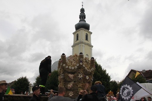 Wojewódzkie dożynki w Urazie