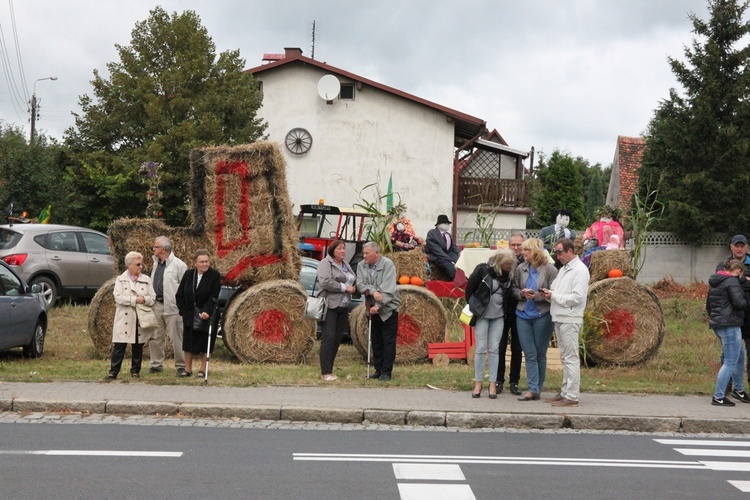 Wojewódzkie dożynki w Urazie