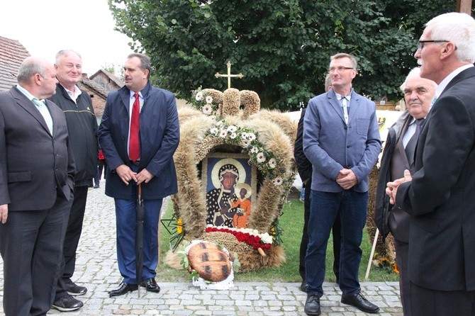 Wojewódzkie dożynki w Urazie