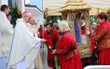 Podziękowania za zebrane plony są częścią uroczystości ku czci Matki Bożej w Wąwolnicy