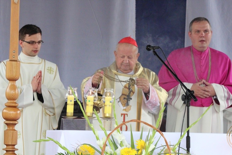 Kard. Stanisław Dziwisz w Olsztynku