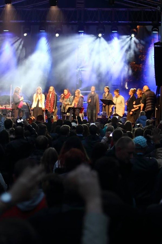 Muzyka przez duże eM koncert