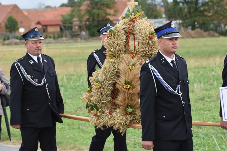 Diecezjalne dożynki w Lutomii Dolnej