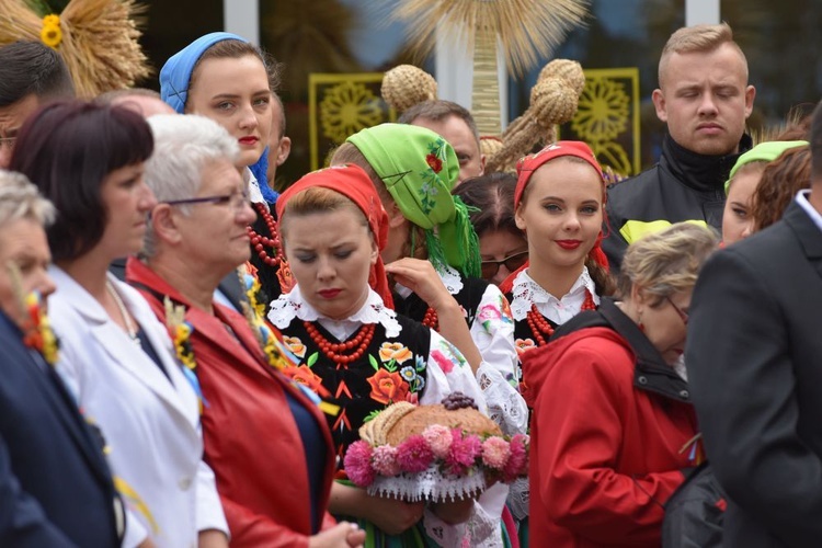 Dożynki diecezjalne w Lutomii Dolnej