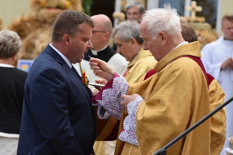 Dożynki diecezjalne w Lutomii Dolnej