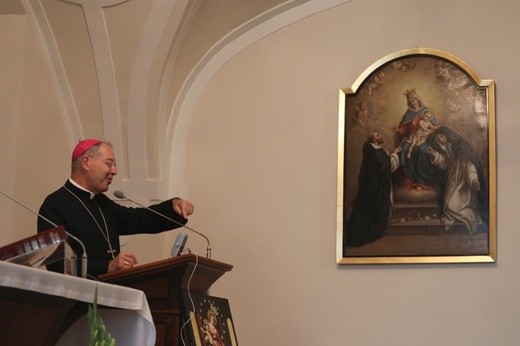 Animatorzy Nowenny Pompejańskiej na Jasnej Górze z abp. Tommaso Caputo