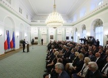 Prezydent do ambasadorów: Nie możemy pozwolić na oczernianie Polski i Polaków
