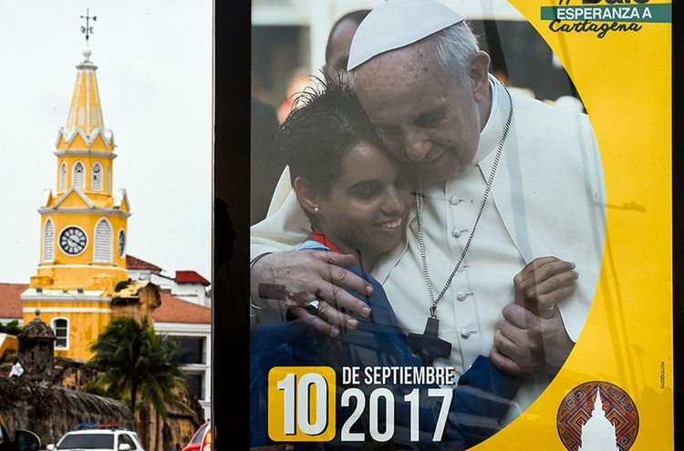 Franciszek, który zawsze kładzie nacisk na wizyty wśród najbiedniejszych, także w Kolumbii odwiedzi ich domy.