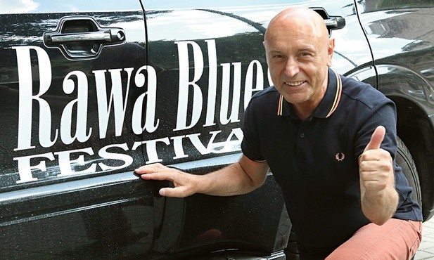 Na scenie jest święto