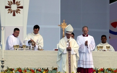 Franciszek: Bądźcie budowniczymi pokoju i promotorami życia