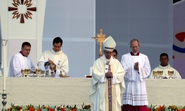 Franciszek: Bądźcie budowniczymi pokoju i promotorami życia
